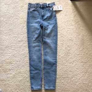 ZARA Skinny Jeans